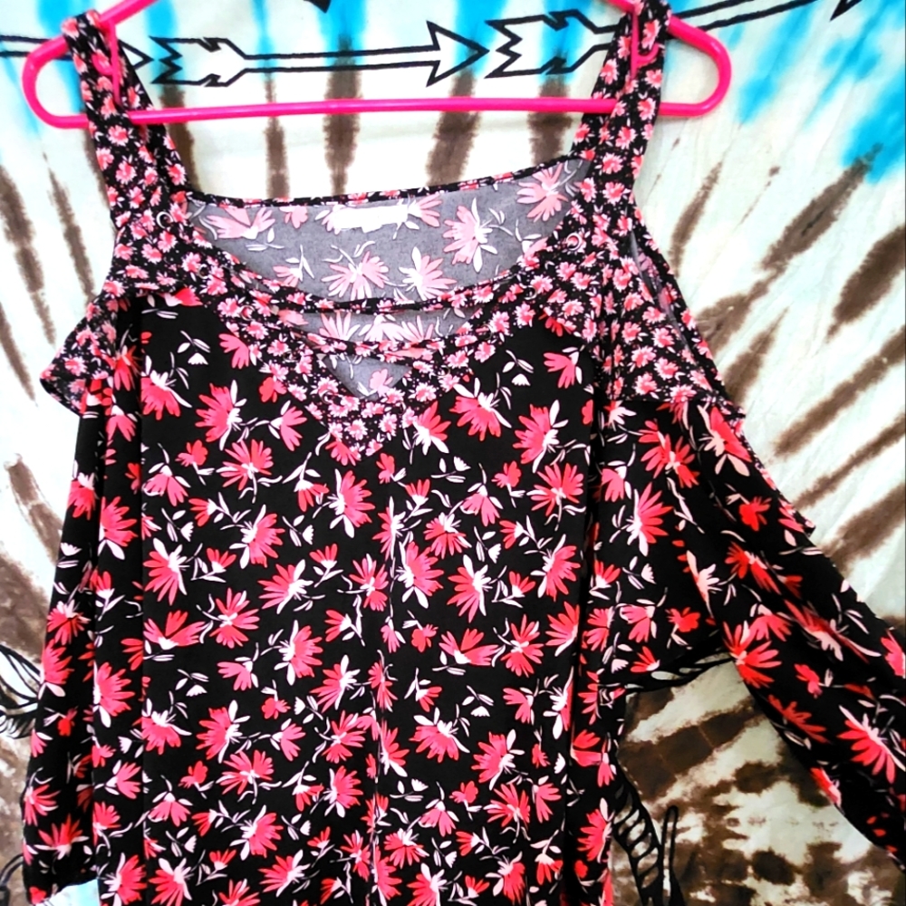 women's cold shoulder top